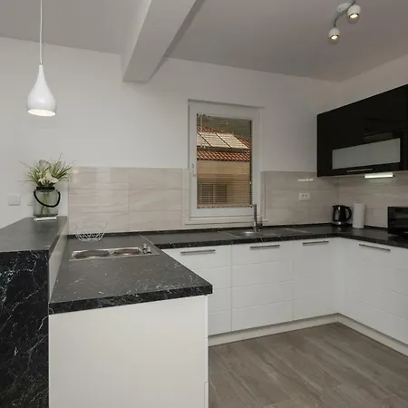 Hadria Guest house