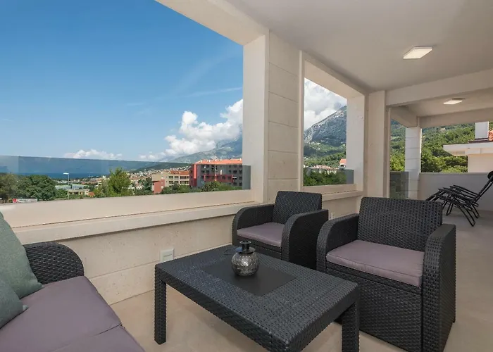 ゲストハウス Hadria