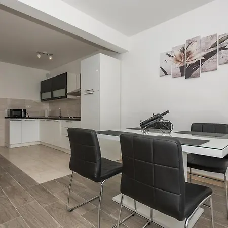 Hadria Affittacamere Makarska